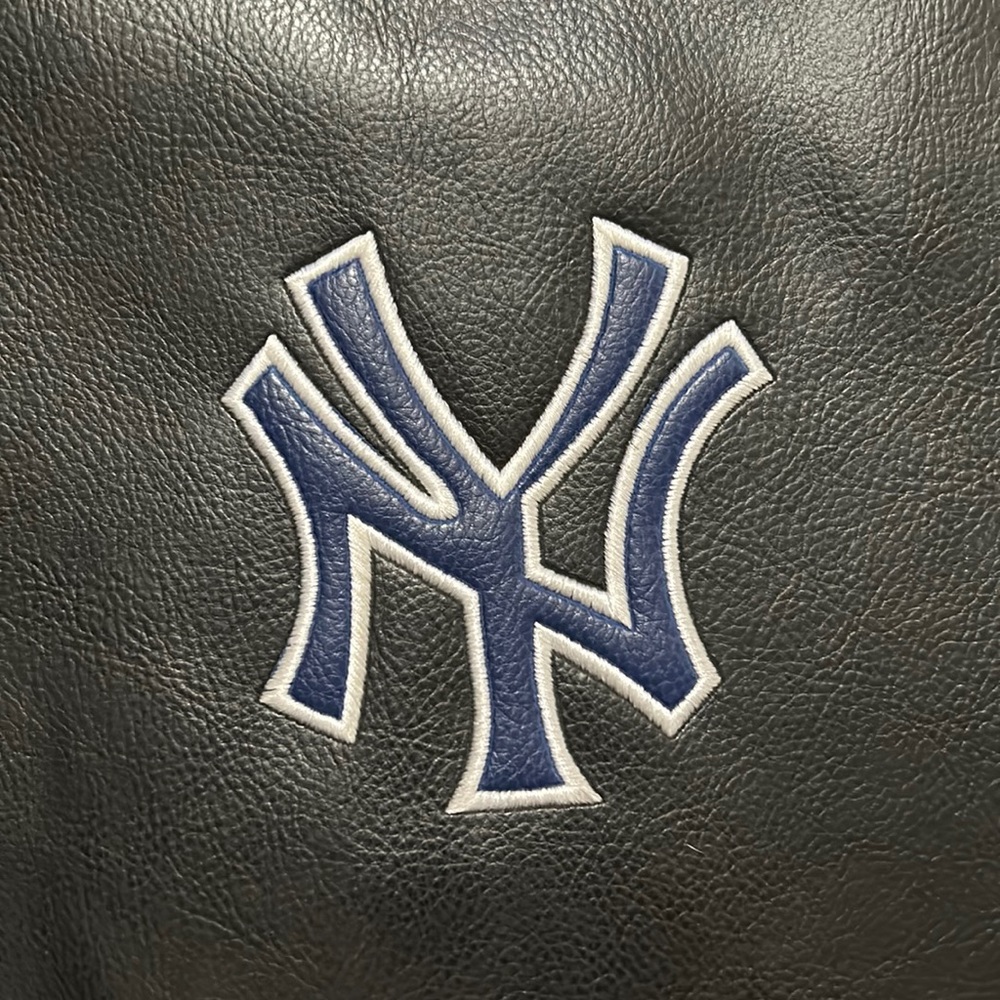 MLB New York Yankees Leather Varsity Jacket Men’s Black Blue Bomber NY Logo - Picture 2 of 16